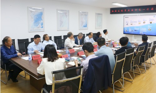 公司动态丨人民银行济南分行领导到青岛罗博飞参观调研